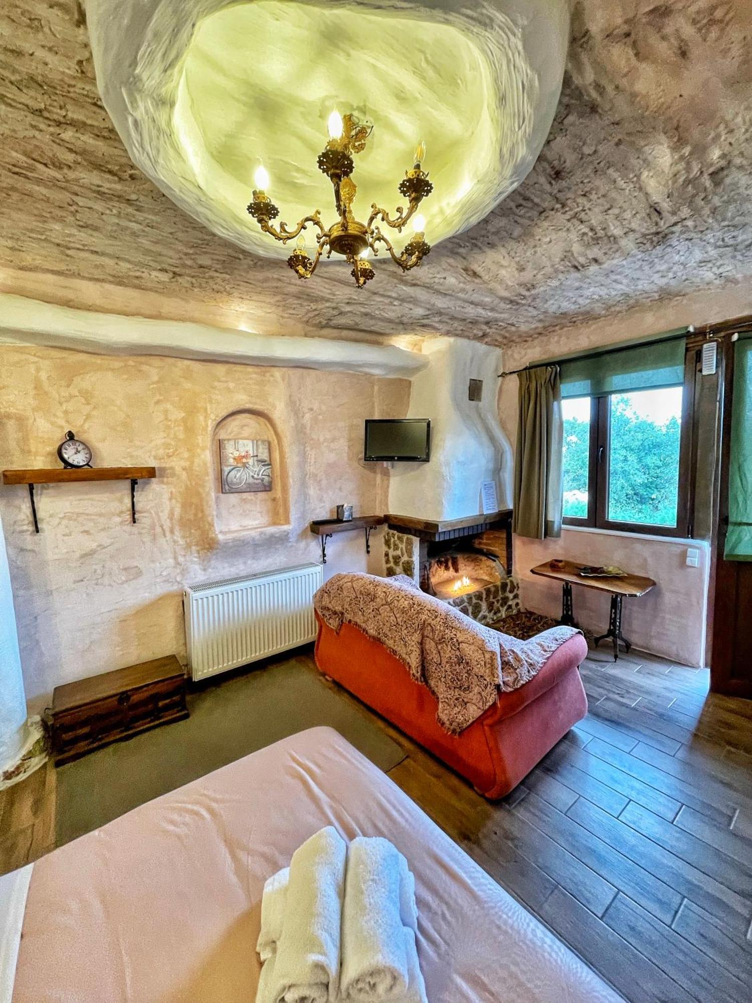 Anilia Guesthouse Synikia Mesi Trikalon Luaran gambar