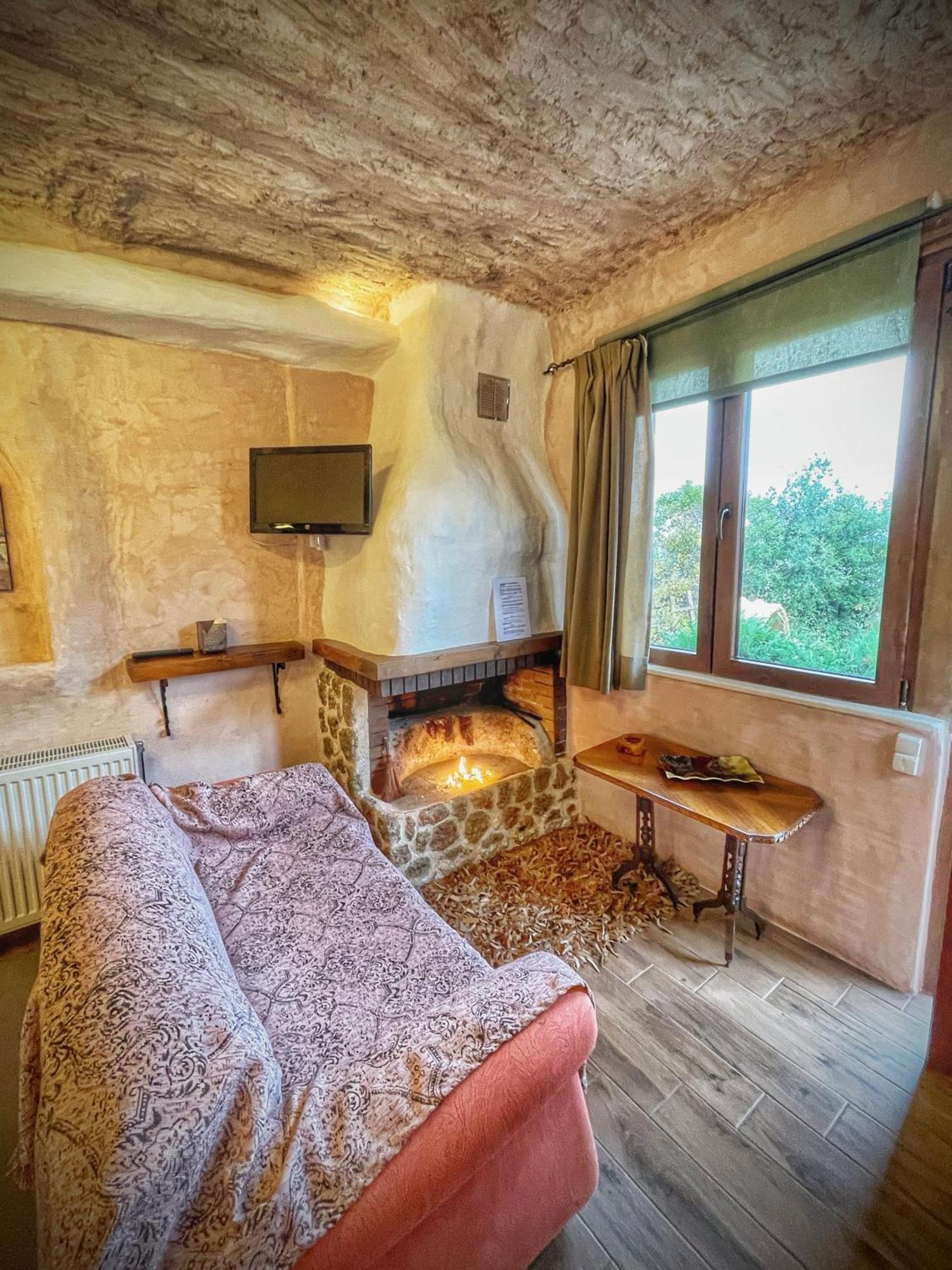Anilia Guesthouse Synikia Mesi Trikalon Luaran gambar