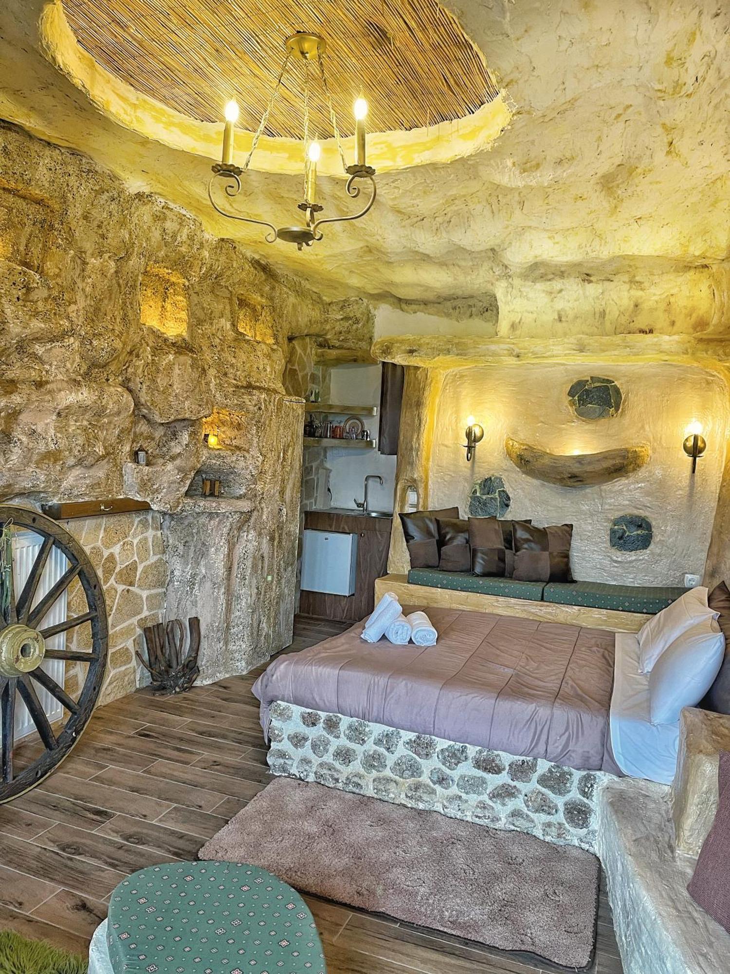 Anilia Guesthouse Synikia Mesi Trikalon Luaran gambar