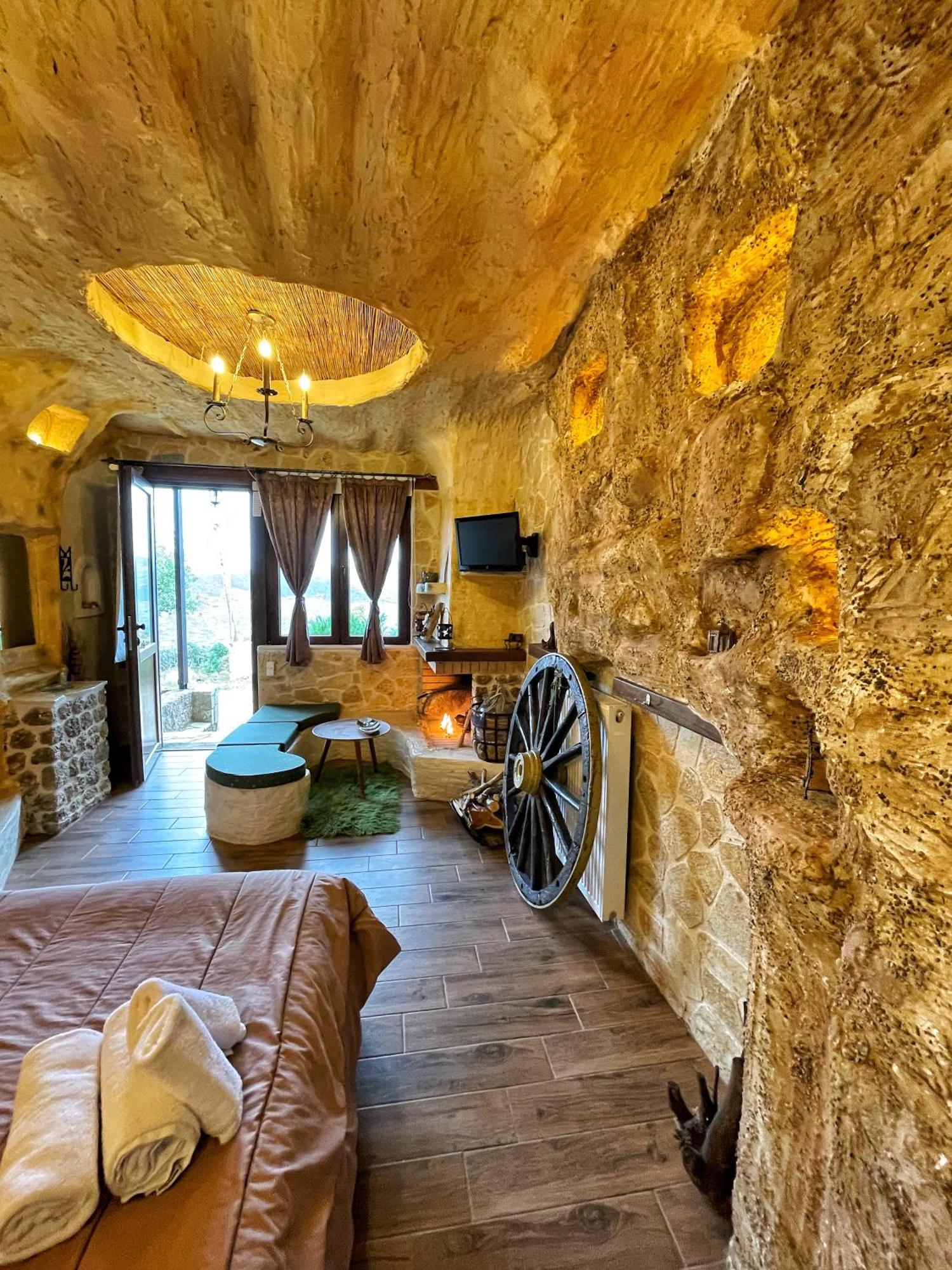 Anilia Guesthouse Synikia Mesi Trikalon Luaran gambar
